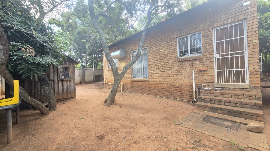 3 Bedroom Property for Sale in Geelhoutpark North West